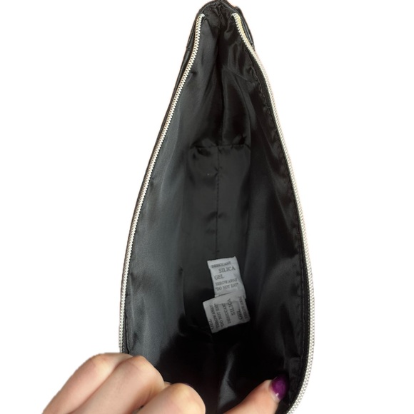 Jeffree Star Bat Makeup Bag - Picture 6 of 6